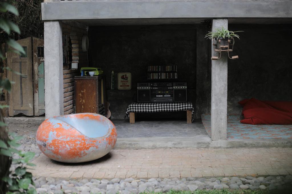 Rumah Senjakala Bantul Extérieur photo