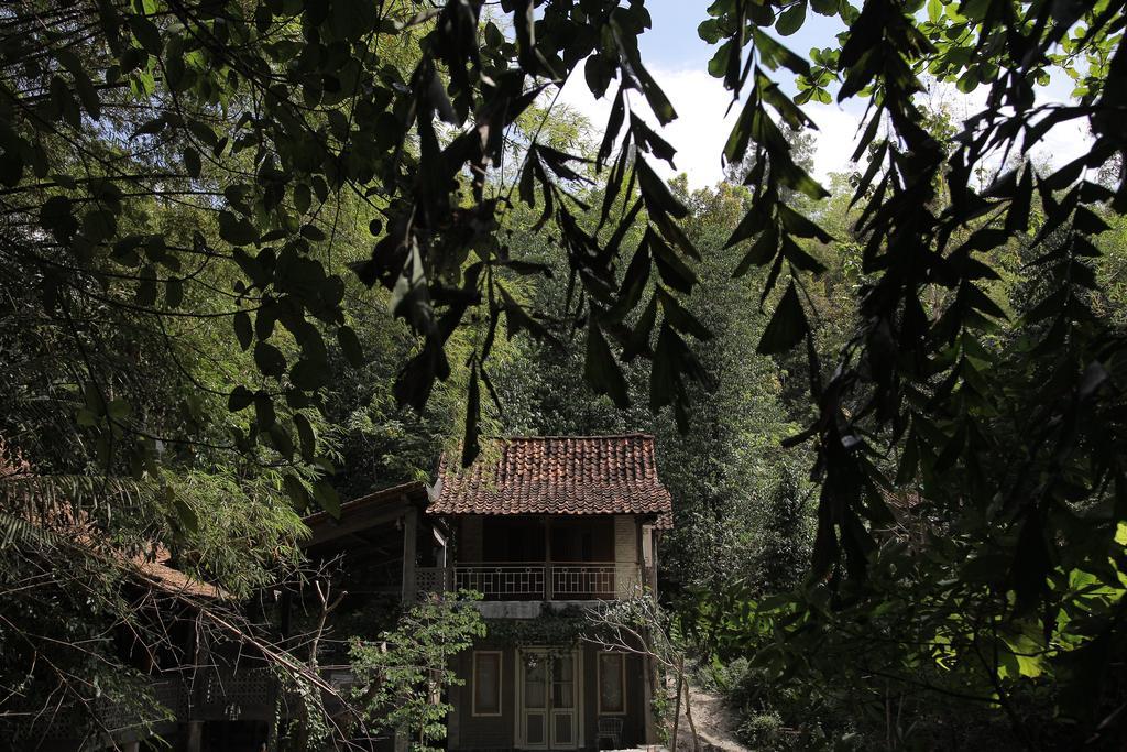 Rumah Senjakala Bantul Extérieur photo